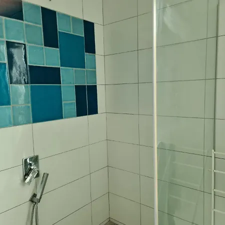 Tatalia, * Bozhurets