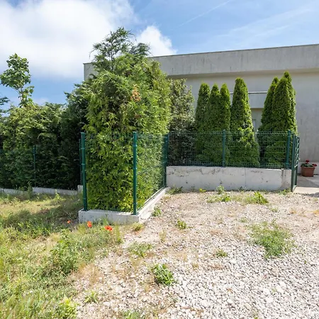 Vila Tatalia,