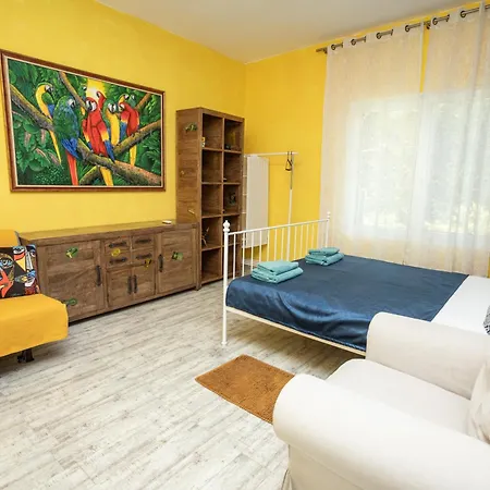 Tatalia, Vila